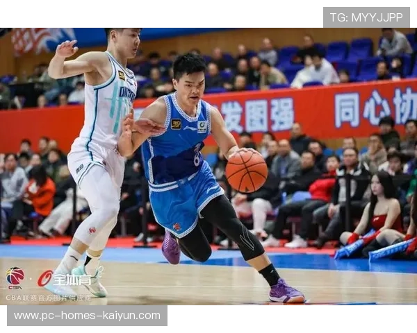 CBA杯山东内线强打，转身勾手稳稳命中